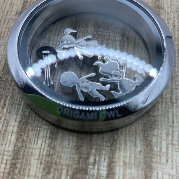 Origami Owl Silver Tone Locket 4 Floating Charms - Picture 3 of 4